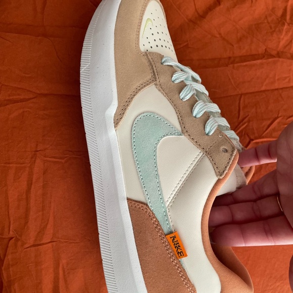 Nike SB 8.5 - Picture 2 of 7